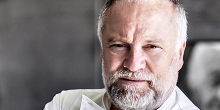 Chef Colonna: “4 posti a tavola? Commensali non sono statuette”