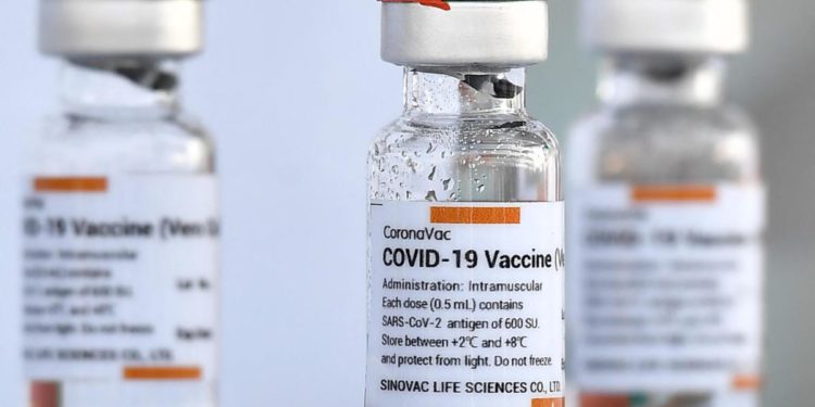 Covid, ok Oms a uso d’emergenza del vaccino cinese