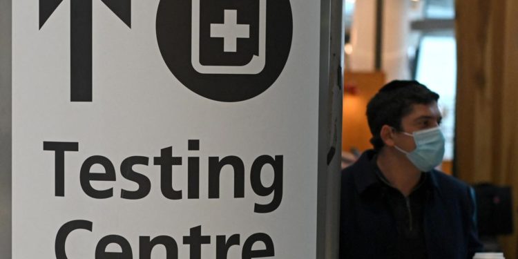 Covid Gran Bretagna, oggi oltre 11mila contagi: i dati