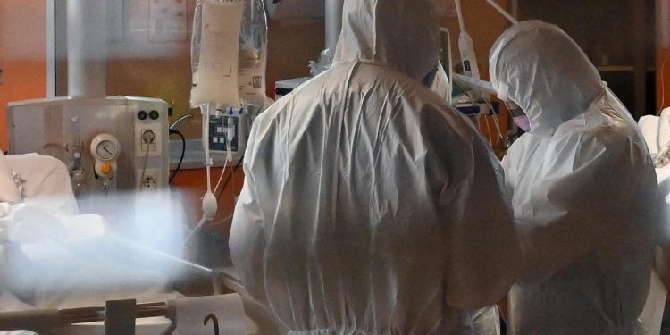 Covid Gb oggi, 15mila contagi e 11 morti: bollettino 27 giugno