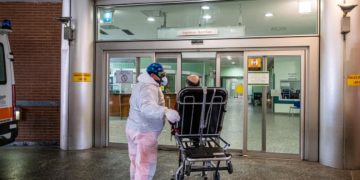 Covid oggi Italia, 1.255 contagi e 63 morti: bollettino 15 giugno