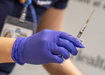 Vaccino covid 12 anni, Lombardia e Veneto: boom prenotazioni