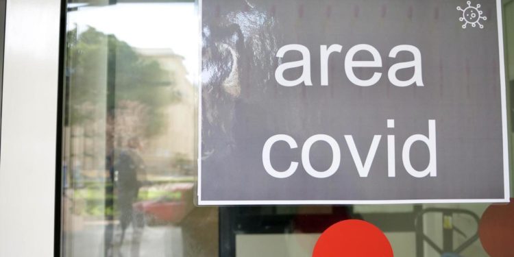 Covid Puglia, oggi 196 contagi e 9 morti: bollettino 4 giugno