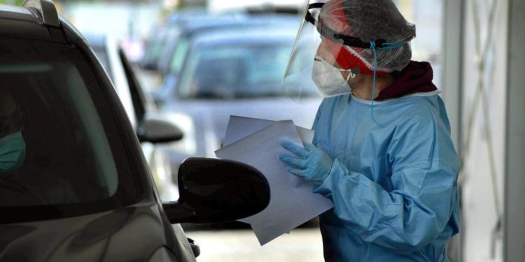 Covid oggi Lazio, 147 contagi e 3 morti. A Roma 94 nuovi casi