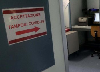 Covid oggi Sicilia, 326 contagi e 12 morti. A Catania 163 nuovi casi