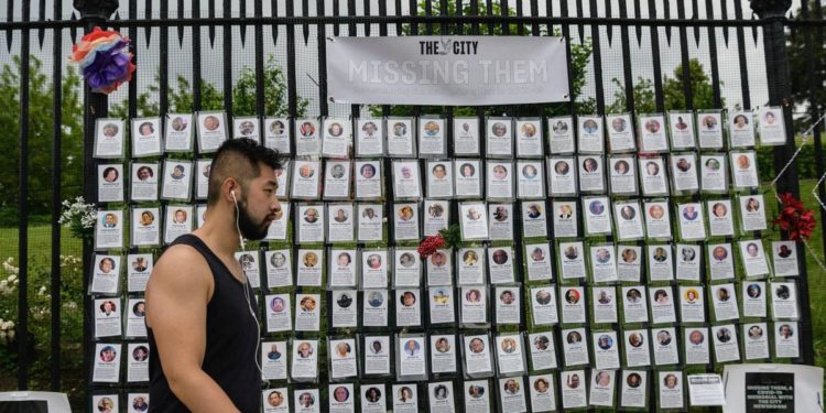 Covid, in Usa quasi 600mila morti da inizio pandemia