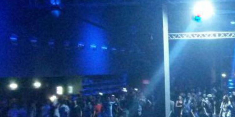 Discoteche, Costa: “Aperte a luglio con Green pass e capienza ridotta”