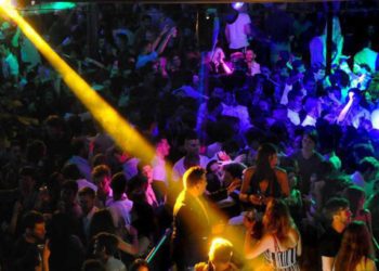 Discoteche aperte con il Green Pass, via libera del Cts