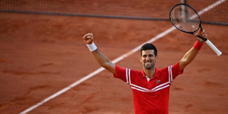 Roland Garros, Djokovic batte Tsitsipas e trionfa
