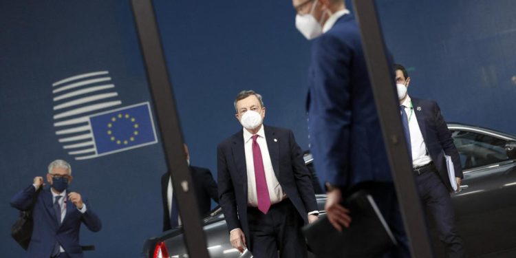 Draghi a Orban: “Spetta a Ue stabilire se violate trattati”