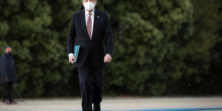 Cashback, scontro nella maggioranza ma Draghi tira dritto