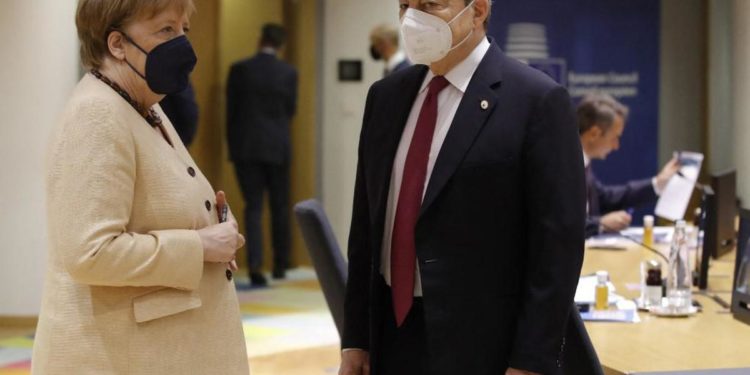 Covid, Draghi: “Pandemia non è finita”