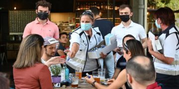 Covid, in Francia stop mascherine all’aperto dal 30 giugno