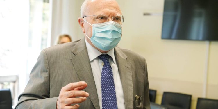 Variante indiana, Galli: “Fa paura, non possiamo sfuggire ai rischi”