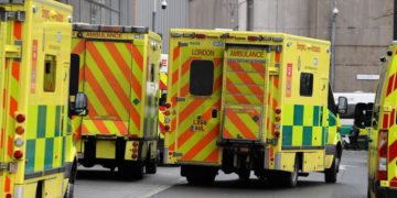 Covid Gb, aumentano i ricoveri in ospedale