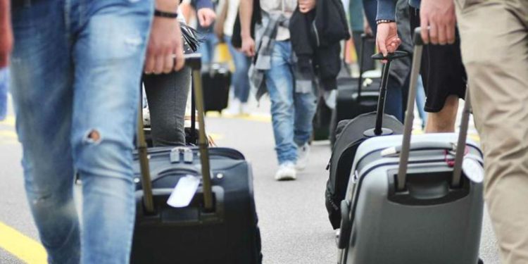 Mancato rimborso biglietti, British Airways e Ryanair sotto inchiesta