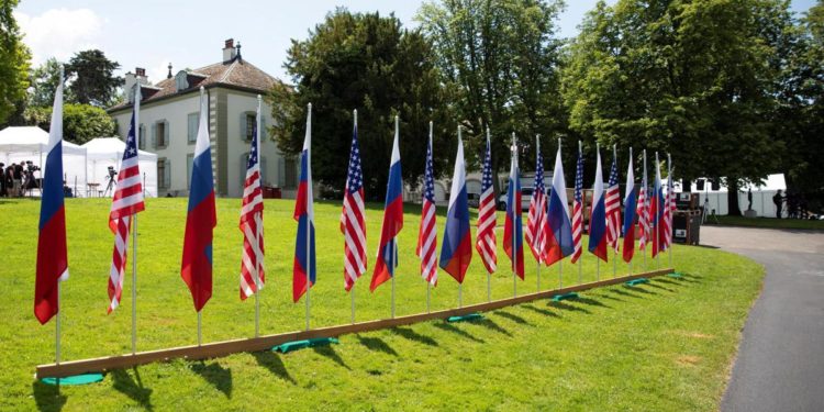 Biden-Putin, oggi vertice a Villa La Grange