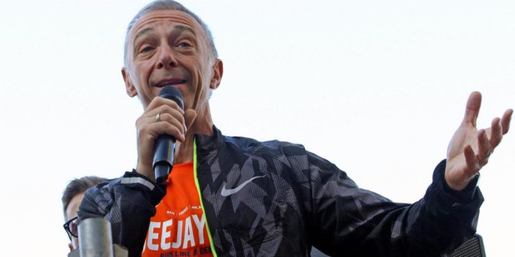 Riapertura discoteche, Linus: “Nessuno ballerebbe con mascherina”