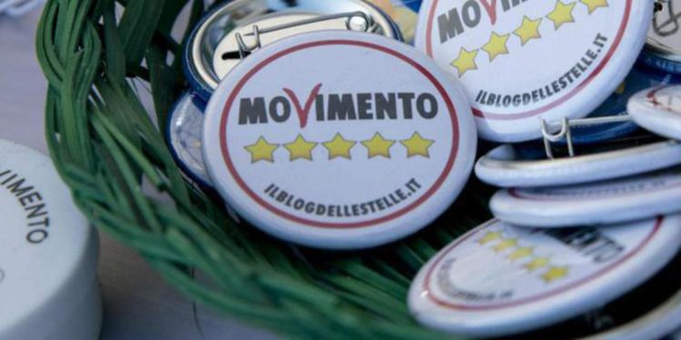 M5S, chat eletti in subbuglio dopo il ‘vaffa’ di Grillo a Conte