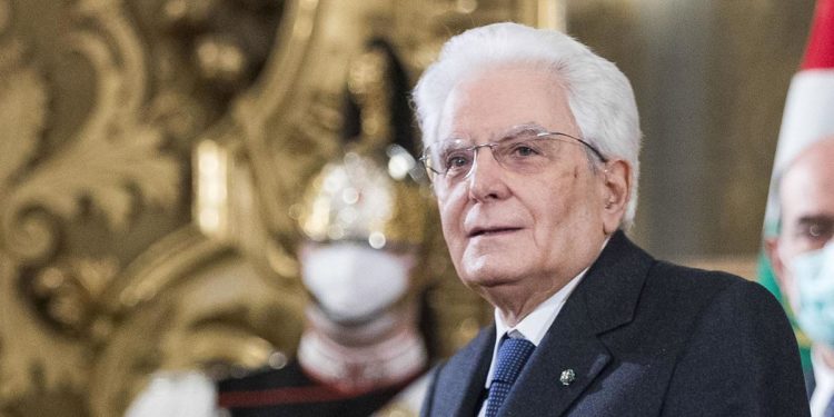 Mattarella: “Italia non si è mai sottratta a salvataggio profughi”