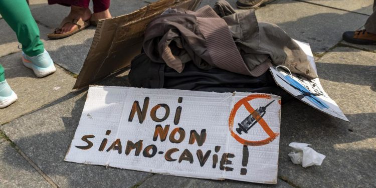 Infettivologo Andreoni: “Minacciato da no vax e no lockdown”