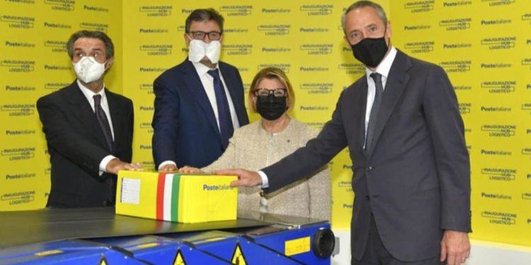 Poste, inaugura nel pavese mega-hub per e-commerce
