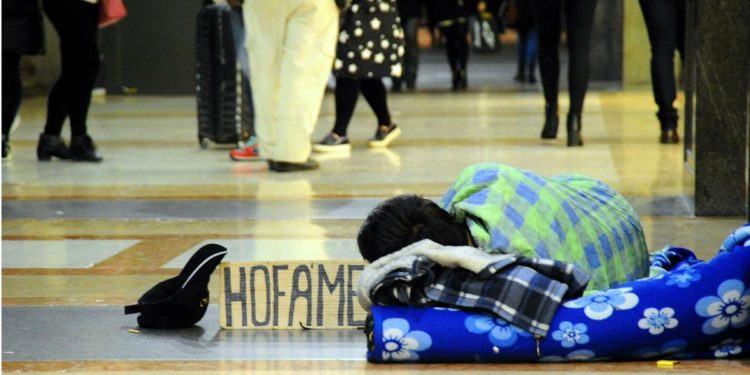 Istat: 5,6 milioni di italiani in povertà assoluta