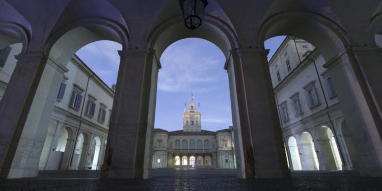 2 giugno, Mattarella: “Come 75 anni fa è tempo di costruire il futuro”