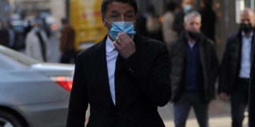 Renzi: “Covid? Gestione passata poco chiara”
