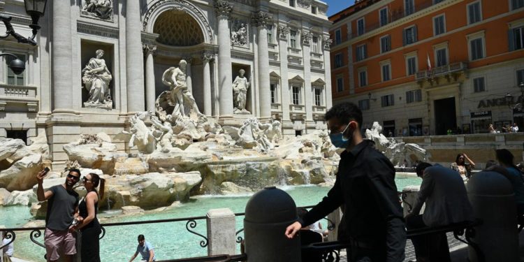 Covid oggi Lazio, 179 contagi e 7 morti. A Roma 89 nuovi casi