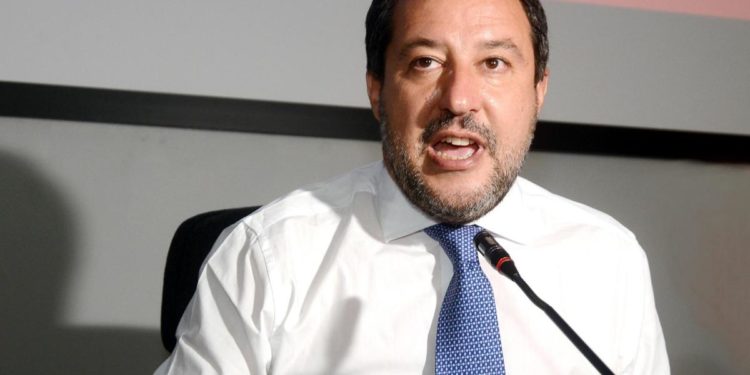 Salvini: “Mascherine in Campania? De Luca ducetto”
