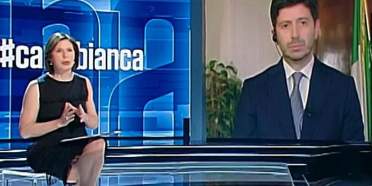 Speranza: “Mascherina resta fondamentale, oggi 1% casi per variante Delta”