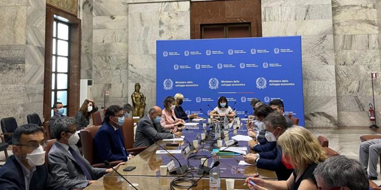 Stellantis, a Melfi superlinea con quattro vetture elettriche al 2024