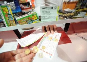 Superenalotto, nessun 6 né 5+1: jackpot vola a 44 milioni