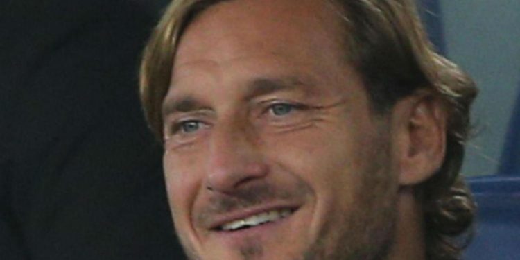 Totti e la Roma: “Non ci sarà nessun ruolo, il telefono è spento”