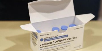 Vaccino Johnson & Johnson, bugiardino: come è fatto, effetti collaterali