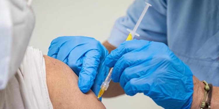 Astrazeneca, Codacons: “Quasi 10mila richieste per risarcimento, adesione clamorosa”