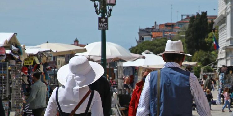 Veneto zona bianca da lunedì, regole e riaperture