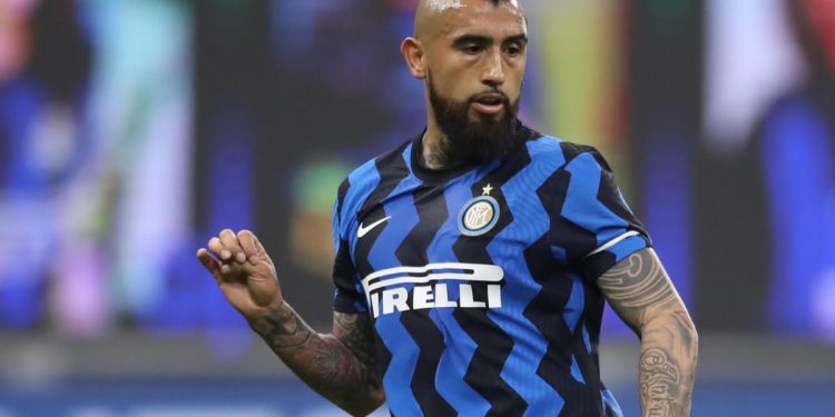 Vidal positivo al Covid, ricoverato in Cile