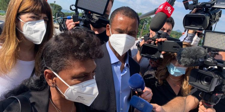 Willy, la mamma: “Mio figlio oggi con noi, ci dà forza di affrontare udienza”