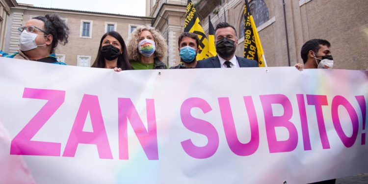 Zan: “Da Vaticano intervento a gamba tesa su Parlamento”