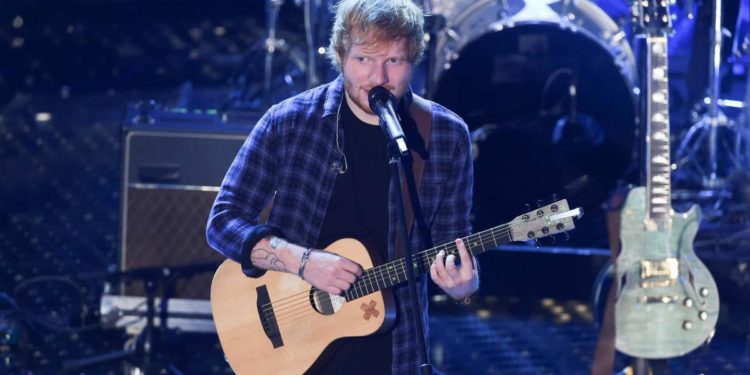 Ed Sheeran positivo a Covid, stasera ospite collegato a Che tempo che fa