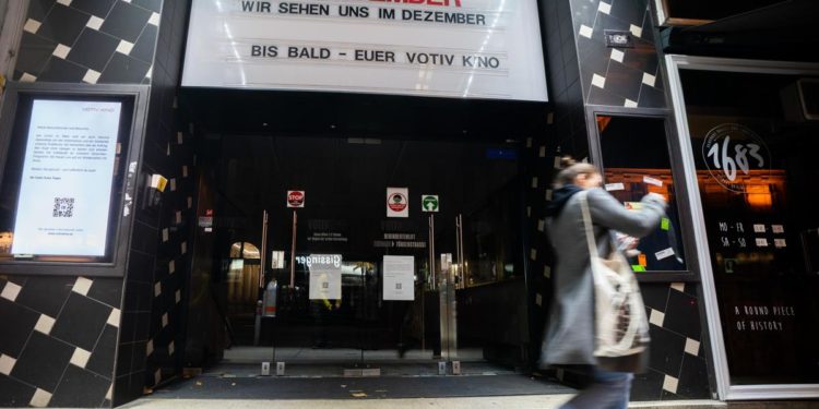 Covid Austria, possibile lockdown per i non vaccinati