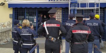 Roma, rimossa insegna Bar Moccia