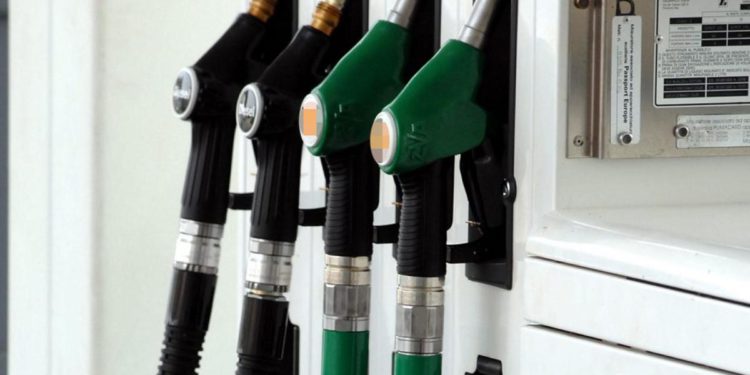 Prezzi benzina e diesel ancora in salita