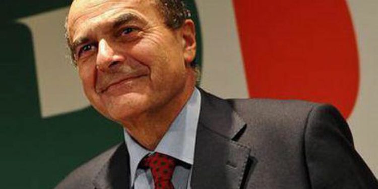 Da Prodi a Letta a Di Maio, grande festa per i 70 anni di Bersani