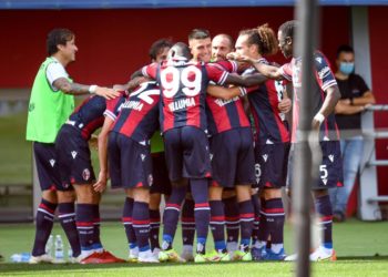 Bologna-Lazio 3-0, tris rossoblu e aggancio in classifica