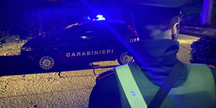 Roma, Augusti nudo in strada: giocatore pallanuoto provoca incidente, denunciato