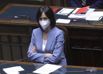 No Green Pass Roma, Carfagna: “Una minoranza da punire senza indulgenza”