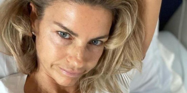 Martina Colombari: “Ho il covid: solo un raffreddore, ho fatto vaccino”